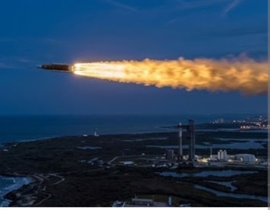 കടലിലെ അമേരിക്കൻ സൈനികകപ്പലിന് നേരെ ഇറാന്റെ മിസൈൽ ആക്രമണം