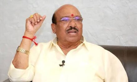 വെള്ളാപ്പള്ളി നടേശനെ എസ് എൻഡിപി യോഗം ജനറൽ സെക്രട്ടറി സ്ഥാനത്തുനിന്നും അയോഗ്യനാക്കി ഹൈക്കോടതി