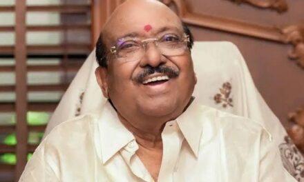 അയോഗ്യതയില്‍ കുരുങ്ങി നിശ്ശബ്ദനായ വെള്ളാപ്പള്ളി സടകുടഞ്ഞ് എണീറ്റു : വിഡി സതീശനെ ബഫൂണ്‍ എന്നു വിളിച്ച് രണ്ടാം നടേശ വരവ്