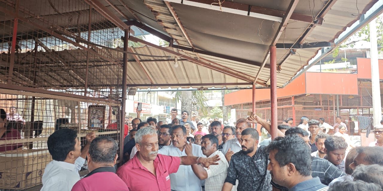 ഈസ്റ്റർ വിപണിയിൽ ബീഫ് വില 500 രൂപ!    കാരണം ഇറാൻ യുദ്ധം?  വില വർധനവിൽ പ്രതിഷേധം; സംഘർഷം