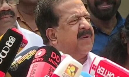 ഹരിപ്പാട്ടേക്ക് കൊടിവെച്ച കാർ വരുമോ എന്ന് രമേശ് ചെന്നിത്തലയോട് ചോദിച്ചപ്പോൾ