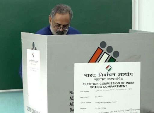 കേരളം ആര്‍ക്കും വ്യക്തമായ ഭൂരിപക്ഷമില്ലാത്ത അവസ്ഥയിലേക്ക്, ബിജെപി നിര്‍ണായക ശക്തിയാവും രാജീവ് ചന്ദ്രശേഖര്‍