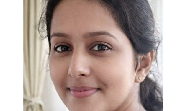 കുഴിമന്തി കഴിച്ചതിനെത്തുടര്‍ന്നുണ്ടായ ദേഹാസ്വാസ്ഥ്യം മൂലം നഴ്സ് മരിച്ച സംഭവം:  ‘ലവ് ജിഹാദ് ‘ആരോപിച്ച് ബന്ധുക്കളും നാട്ടുകാരും