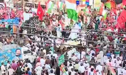 കിരീടം വെച്ചും ക്രെയിനിലേറിയും സ്ഥാനാർഥികൾ, ആവേശ കടലായി കൊട്ടിക്കലാശം; ഇനി നിശബ്ദപ്രചാരണം