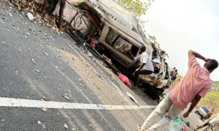 വാൽപ്പാറയിൽ വാഹനാപകടം; 8 മലയാളികൾക്ക് ദാരുണാന്ത്യം