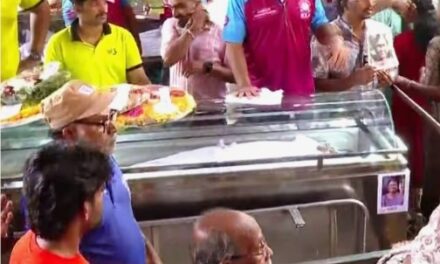 വാൽപ്പാറ ദുരന്തം; ഉറ്റവർക്ക് വിട ചൊല്ലാൻ കണ്ണീരോടെ നാട്, പൊതുദര്‍ശനത്തിനുശേഷം ഒന്‍പതുപേരുടെയും സംസ്കാരം