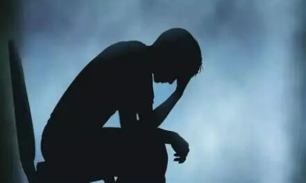 പതിനേഴുകാരനെ പീഡിപ്പിച്ചു;  മുപ്പത്തിയാറുകാരി യുവതിക്കെതിരെ പോക്‌സോ കേസെടുത്തു