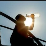 ഇന്നു ചൂട് കനക്കും; പകല്‍ 11 മുതല്‍ മൂന്നു മണി വരെ പുറത്ത് വെച്ചുള്ള എല്ലാ പൊതു പരിപാടികള്‍ക്കും വിലക്ക്; കൊല്ലത്തും തൃശൂരും ഇന്ന് വിദ്യാഭ്യാസ സ്ഥാപനങ്ങള്‍ക്ക് അവധി : മൂന്നു ജില്ലകളില്‍ ഉഷ്ണ തരംഗ സാധ്യത; മുന്നറിയിപ്പ്