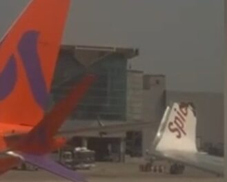 ന്യൂഡൽഹി വിമാനത്താവളത്തിൽ വിമാനങ്ങളുടെ ചിറകുകൾ കൂട്ടിയിടിച്ചു..