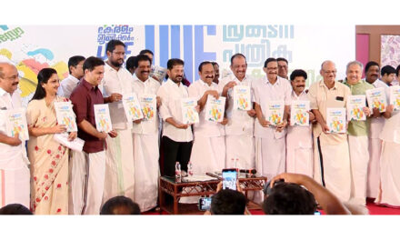 സ്ത്രീകള്‍ക്ക് ബസില്‍ സൗജന്യ യാത്ര, മാധ്യമപ്രവര്‍ത്തകര്‍ക്കായി മീഡിയ വെല്‍ഫെയര്‍ ബോര്‍ഡ്. യുഡിഎഫ് പ്രകടന പത്രിക