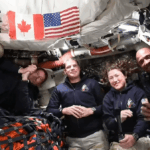 “ചാന്ദ്രയാത്രയിൽ ഒരു ശുചി മുറി പ്രതിസന്ധി “