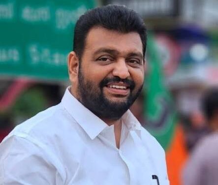 ദേവസ്വം ബോർഡിൽ വഴിവിട്ട ശിൽബന്തി നിയമനങ്ങൾക്ക് കളമൊരുങ്ങുന്നു  ദേവസ്വം മന്ത്രി കെ മുരളീധരന് ഒരു തുറന്ന കത്ത് എഴുതി എൻ.ഹരി