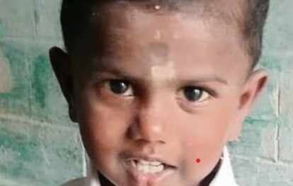 വീട്ടുമുറ്റത്തു പാര്‍ക്ക് ചെയ്ത കാറില്‍ കുടുങ്ങി നാലുവയസുകാരന്‍ മരിച്ചു