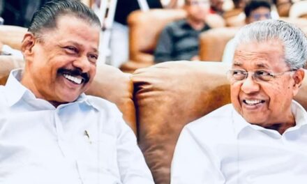 പിണറായിയെയും എംവി ഗോവിന്ദനെയും നിർത്തി പൊരിച്ച് സിപിഎം ജില്ലാകമ്മറ്റികളിൽ നേതാക്കൾ രംഗത്ത് !!