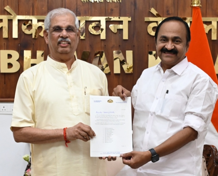 ഡ്രീം ക്യാബിനറ്റ് യാഥാർത്ഥ്യമാക്കാൻ കഴിയാത്ത നിരാശയിൽ വി ഡി സതീശൻ ,ലത്തീൻ, ഓർത്തഡോക്സ് വിഭാഗങ്ങൾക്ക് തൃപ്തിയില്ല