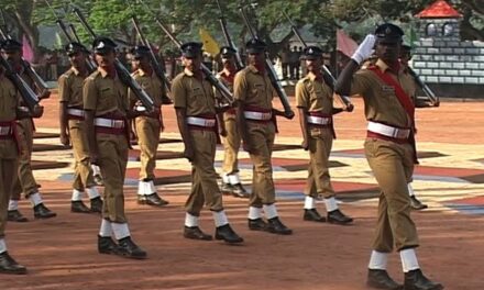 അസോസിയേഷന്‍ നേതാവിന് യൂണിഫോം നല്‍കി സല്യൂട്ട് അടിപ്പിച്ച് യുഡിഎഫ് തുടക്കം, ഇതര ജില്ലകളിലും ലിസ്റ്റ് തയാറാവുന്നു