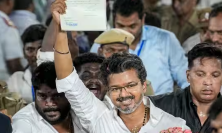 തമിഴ്‌നാട്ടില്‍ സിനിമാ സ്റ്റെല്‍, ഭൂരിപക്ഷം തെളിയിക്കല്‍ കടമ്പ,വിജയ്‌യുടെ ഇസഡ് പ്ലസ് സുരക്ഷയും പിന്‍വലിച്ചു
