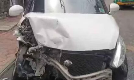 തിരുവനന്തപുരത്ത്  അമിതവേഗതയിലെത്തിയ കാർ നടപ്പാതയിലേക്ക് ഇടിച്ചുകയറിയുണ്ടായ അപകടത്തിൽ യുവതിക്കു ദാരുണാന്ത്യം