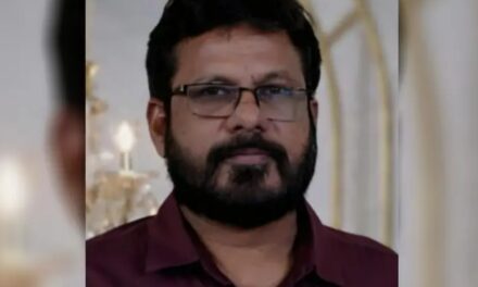 കാട് വെട്ടുന്നതിനിടെ പെരുന്തേനീച്ചയുടെ കുത്തേറ്റ് അധ്യാപകൻ മരിച്ചു