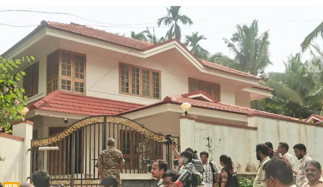 മുൻ മുഖ്യമന്ത്രിയും മകളും കേസിൽ ഉൾപ്പെട്ടിട്ടുണ്ട്, വീണ ഗുണഭോക്താക്കളിൽ ഒരാൾ; റെയ്ഡില്‍ വാര്‍ത്താകുറിപ്പിറക്കി ഇഡി; വീണാ വിജയൻ്റെ മൊഴിയെടുത്തു :  ഇഡി എത്തിയത് പോലീസിനെപ്പോലും അറിയിക്കാതെ