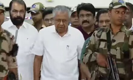 ‘സിഎമ്മേ…സിഎമ്മേ…’ആളകമ്പടികളില്ലാതെ പിണറായി തലസ്ഥാനത്ത്; മാധ്യമങ്ങൾക്കു മുന്നിൽ മൗനം; വിവാദങ്ങൾ നിറഞ്ഞ ഔദ്യോഗിക വസതിയിൽ നിന്ന് ചിന്താ ഫ്ലാറ്റിലേക്ക്