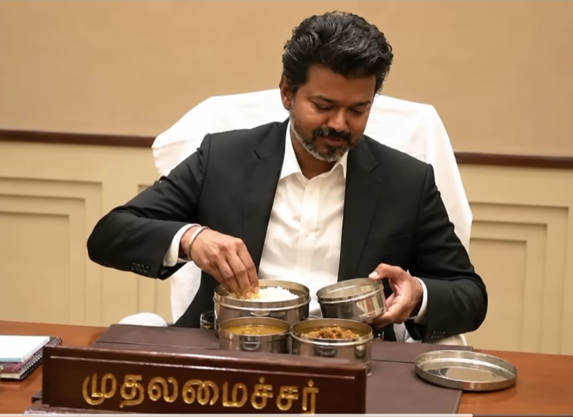 ടിഫിൻ ബോക്സുമായി സിഎം  വിജയ്,  സോഷ്യൽ മീഡിയയിൽ ദളപതി സൂപ്പർ ഹിറ്റ്