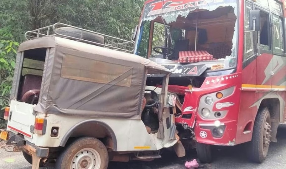 കൊല്ലൂരിൽ വാഹനാപകടം, പാലാ സ്വദേശികളായ രണ്ടു വീട്ടമ്മമാർക്ക് ദാരുണാന്ത്യം