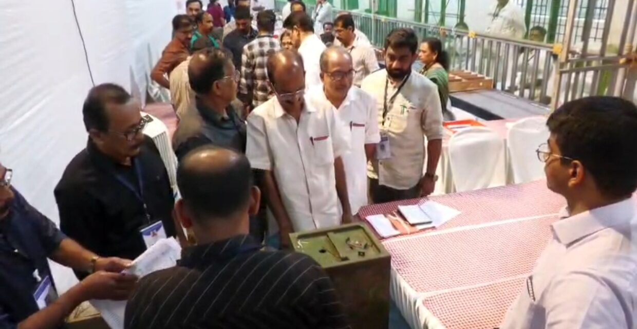 വോട്ടെണ്ണല്‍ തുടങ്ങി ആദ്യ ഫല സൂചനകള്‍ എല്‍ഡിഎഫ് അനുകൂലം