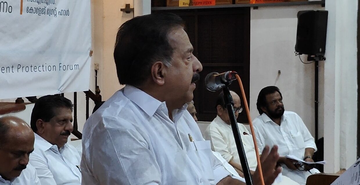 ഡിജോ സ്മൃതി സംഗമം: ഓര്‍മകള്‍ പങ്കിട്ട് രമേശ് ചെന്നിത്തല. തിരുവഞ്ചൂര്‍, മോന്‍സ്