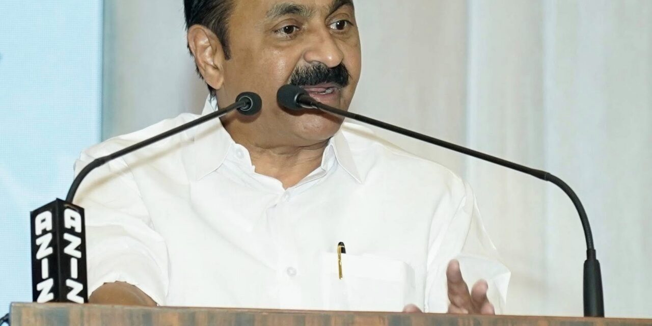 അമ്മയ്‌ക്കൊപ്പം പശുവളര്‍ത്തലില്‍ സഹായിച്ച ഓര്‍മകളുമായി മുഖ്യമന്ത്രി. ലോകക്ഷീര ദീനാഘോഷം ഉദ്ഘാടനം ചെയ്യുകയായിരുന്നു മുഖ്യമന്ത്രി വി.ഡി സതീശന്‍