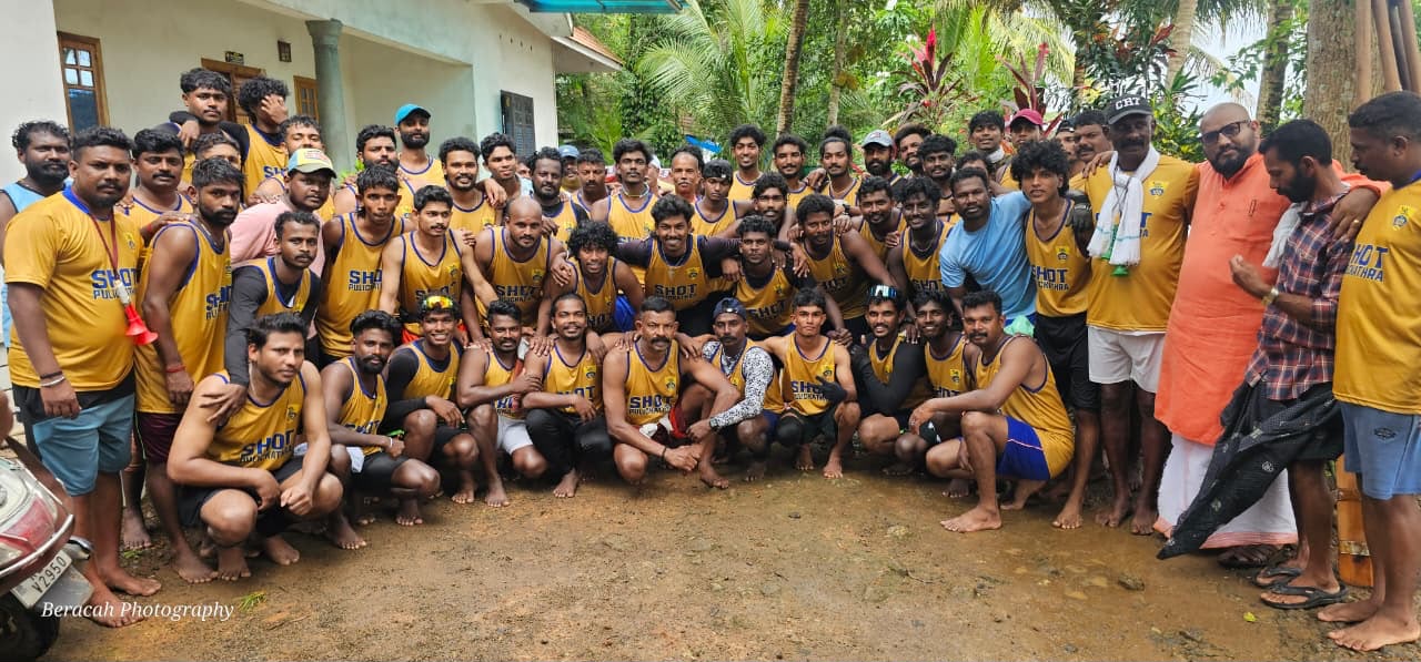 ചമ്പക്കുളം ജലോത്സവത്തിൽ വെപ്പ് എ ഗ്രേഡ് വിഭാഗത്തിൽ ഷോട്ട് പുളിക്കത്ര വിജയ കിരീടം അണിഞ്ഞു ; മാലയിൽ പുളിക്കത്ര തറവാട്ടിൽ ആവേശം വാനോളം