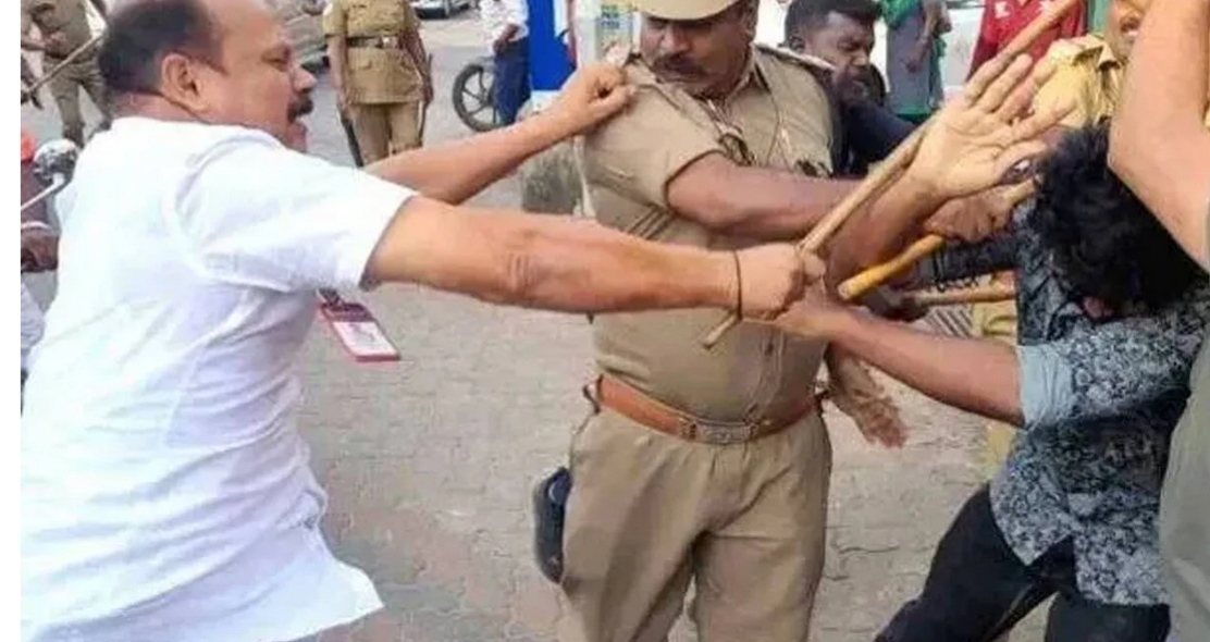 പൊട്ടിക്കരഞ്ഞ് ഗ്രേഡ് എസ്‌ഐമാർ