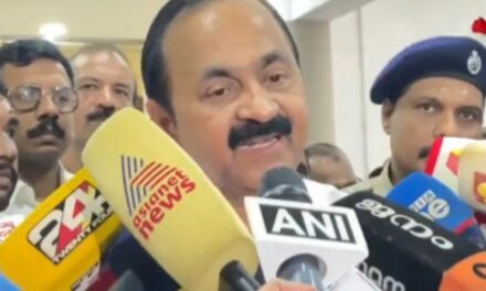 സലിംകുമാറിന് അന്ത്യാഞ്ജലി അർപ്പിച്ച് അനുസ്മരിച്ച് മുഖ്യമന്ത്രി വി ഡി സതീശൻ -വീഡിയോ