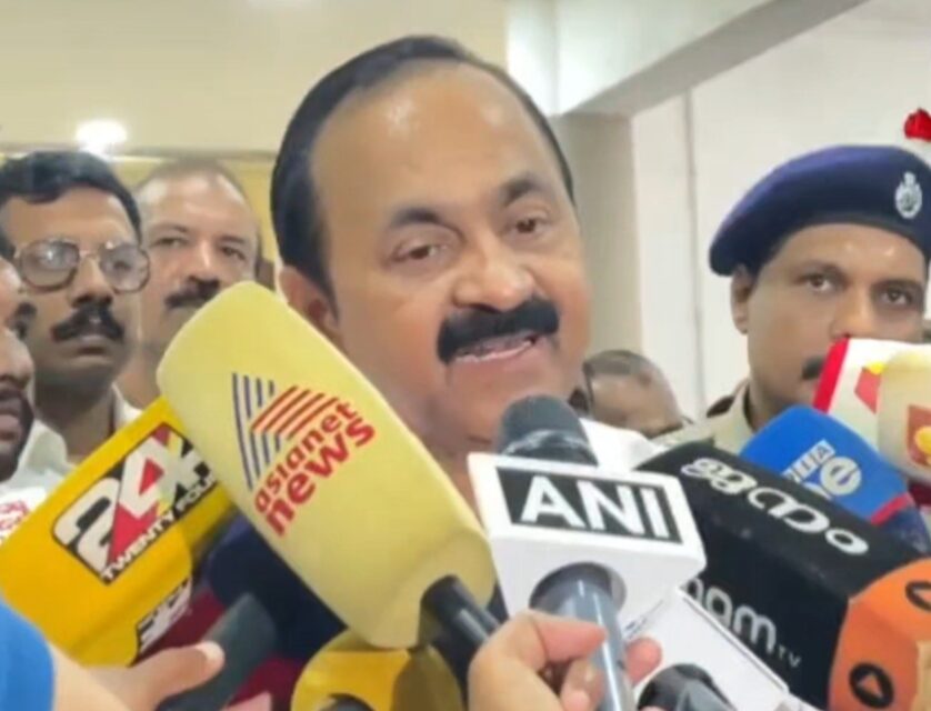 സലിംകുമാറിന് അന്ത്യാഞ്ജലി അർപ്പിച്ച് അനുസ്മരിച്ച് മുഖ്യമന്ത്രി വി ഡി സതീശൻ -വീഡിയോ