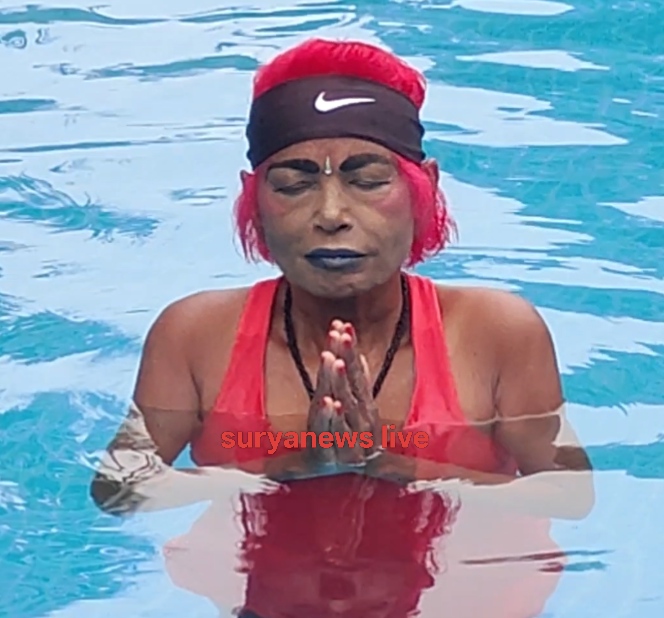 അക്വാട്ടിക് യോഗയുടെ കരുത്തിൽ അന്നമ്മ ട്യൂബ്