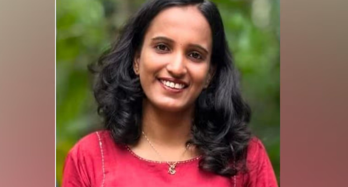 ‘ആണ്‍സുഹൃത്ത് മര്‍ദ്ദിച്ചത് തനിക്ക് വലിയ മാനസിക ബുദ്ധിമുട്ടുണ്ടാക്കി”; ആദിത്യ അമ്മയോട് പറഞ്ഞു; ശരീരത്തില്‍ മര്‍ദ്ദനമേറ്റതിന്റെ പാടുകളും; കണ്ണൂരിൽ ആൺസുഹൃത്തിന്‍റെ മർദനത്തിൽ മനംനൊന്ത് പെൺകുട്ടി ജീവനൊടുക്കി; മരണം ആശുപത്രിയിൽ ചികിത്സയിലിരിക്കെ