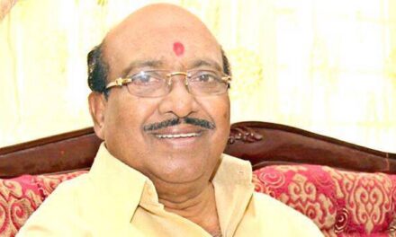വെള്ളാപ്പള്ളിയും കുടുംബവും ബഹുമുഖവേഷധാരികളെന്ന് കുറ്റപ്പെടുത്തി പി.ജയരാജന്‍