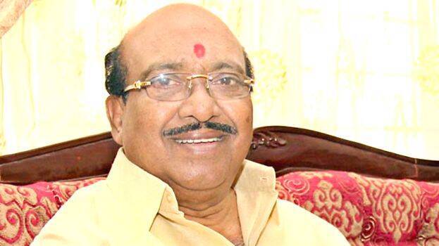 വെള്ളാപ്പള്ളിയും കുടുംബവും ബഹുമുഖവേഷധാരികളെന്ന് കുറ്റപ്പെടുത്തി പി.ജയരാജന്‍
