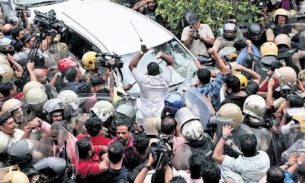 ഇഡി ആക്രമണം : പ്രോസിക്യൂട്ടറെ എതിർകക്ഷിയാക്കി അസാധാരണ നടപടിക്ക് സർക്കാർ