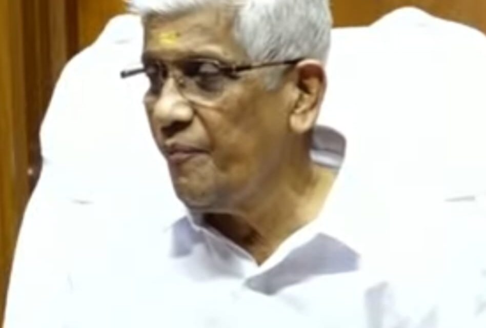 മുഖ്യമന്ത്രി ആയിരിക്കുമ്പോൾ പാലിക്കേണ്ട മര്യാദയുണ്ടെന്ന് എൻഎസ്എസ് ജനറൽ സെക്രട്ടറി ജി സുകുമാരൻ നായർ
