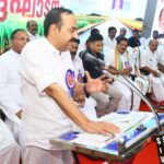 റബറിന്റെ താങ്ങുവില 300 രൂപയാക്കും- മുഖ്യമന്ത്രി