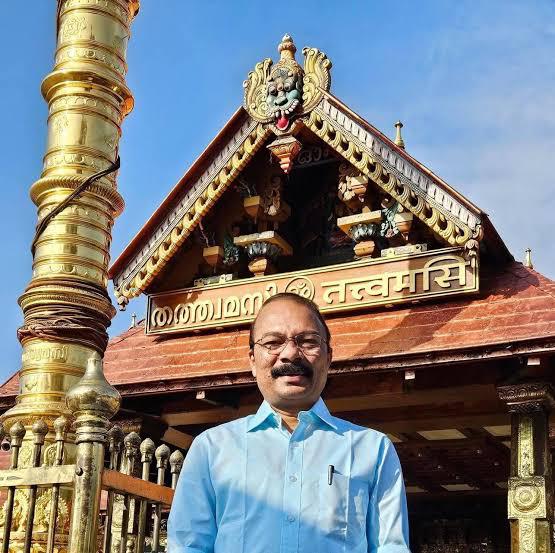 ശബരിമല സ്വർണക്കൊള്ള കേസിൽ മുൻ ദേവസ്വം ബോർഡ് പ്രസിഡന്റ് പിഎസ് പ്രശാന്തിനെ പ്രത്യേക അന്വേഷണ സംഘം കസ്റ്റഡിയിലെടുത്തു, പ്രശാന്തിനെ ക്രൈംബ്രാഞ്ച് ഓഫിസിലേക്ക് ചോദൃം ചെയ്യാനായി കൊണ്ടുപോയി