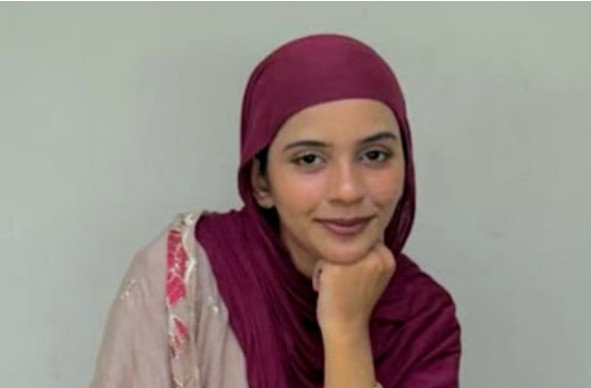 വിരുന്നിനായി ബന്ധുവീട്ടിൽ എത്തിയ യുവതി മുങ്ങി മരിച്ചു; വെള്ളത്തിൽ താഴ്ന്നു പേ‍ായ രണ്ടു യുവതികളെ രക്ഷപ്പെടുത്തി