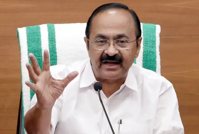 പിഎസ്‌സി ക്രമക്കേട് സംബന്ധിച്ച ചോദ്യം ഇല്ലേ, ക്യാബിനറ്റ്  Briefing ൽ മുഖ്യമന്ത്രിയുടെ തിരിച്ചു ചോദ്യം
