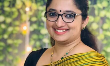  വിഴിഞ്ഞം തുറമുഖ വിവാദം: ദിവൃ എസ് അയ്യർക്കായി സിപിഎം നേതാക്കളുടെ കൂട്ട നിലവിളി ! ഉദൃാഗസ്ഥ ഭരണത്തിന് കടിഞ്ഞാണിട്ട് മുഖൃമന്ത്രി സതീശൻ?