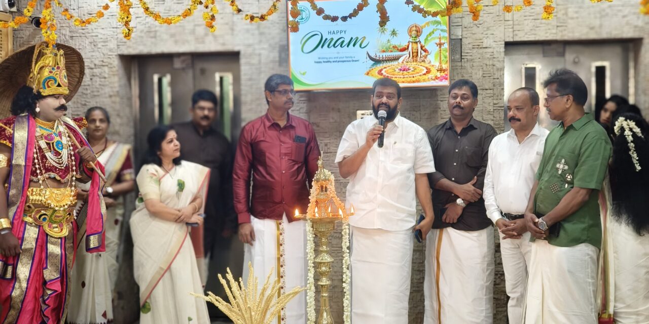 റബ്ബർ ബോർഡിൽ നിറപ്പകിട്ടാർന്ന ഓണാഘോഷം