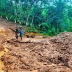 പെരുമഴയില്‍ ജാഗ്രതയും മുന്നറിയിപ്പും പിഴച്ചു, കുട്ടികളെ സുരക്ഷിതരാക്കാന്‍ അവധി നല്‍കുന്നതിനും പാളി, വെളളത്തില്‍ മുങ്ങിയ ശേഷം രാവിലെ അറിയിപ്പ്
