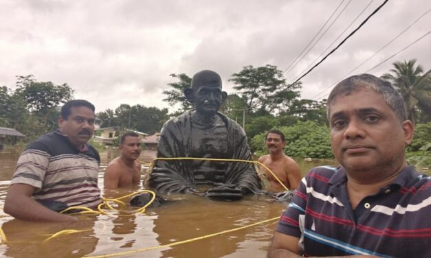 കനത്ത മഴ: പാലാ മൂന്നാനിയിലെ ഗാന്ധിസ്ക്വയറിൽ സാങ്കേതിക തകരാർ; ഗാന്ധിപ്രതിമ സുരക്ഷിതമായി മാറ്റി