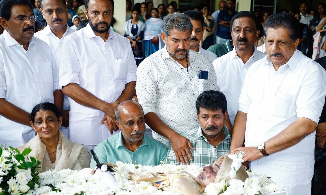 ദുരന്തത്തിൽ മരിച്ച അമ്മയ്ക്കും മകനും നാടിൻറെ യാത്രാമൊഴി