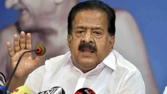 അർജുൻ ആയങ്കിയെ വെടിവയ്ക്കാൻ നിർദേശം നൽകിയെന്ന റിപ്പോർട്ട് തള്ളി മന്ത്രി രമേശ് ചെന്നിത്തല